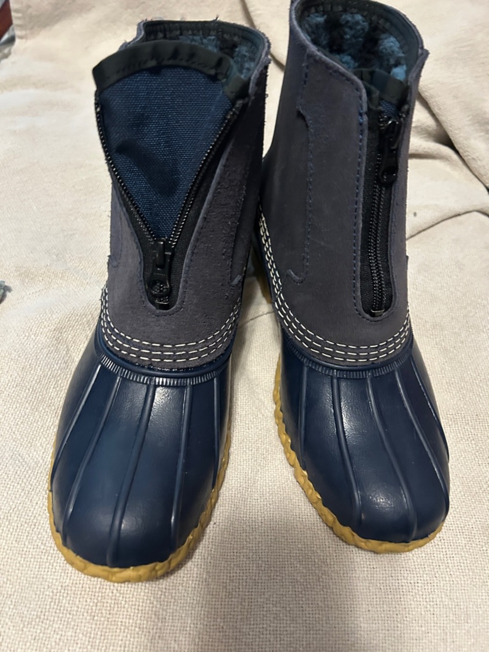 NWOT LL Bean zip front Bean Boots